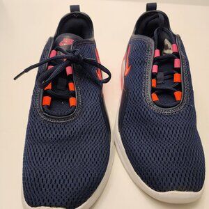 Nike Air Max Motion 2